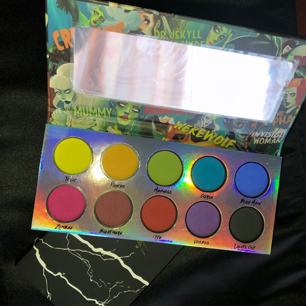 Classic Horror Eyeshadow Palette